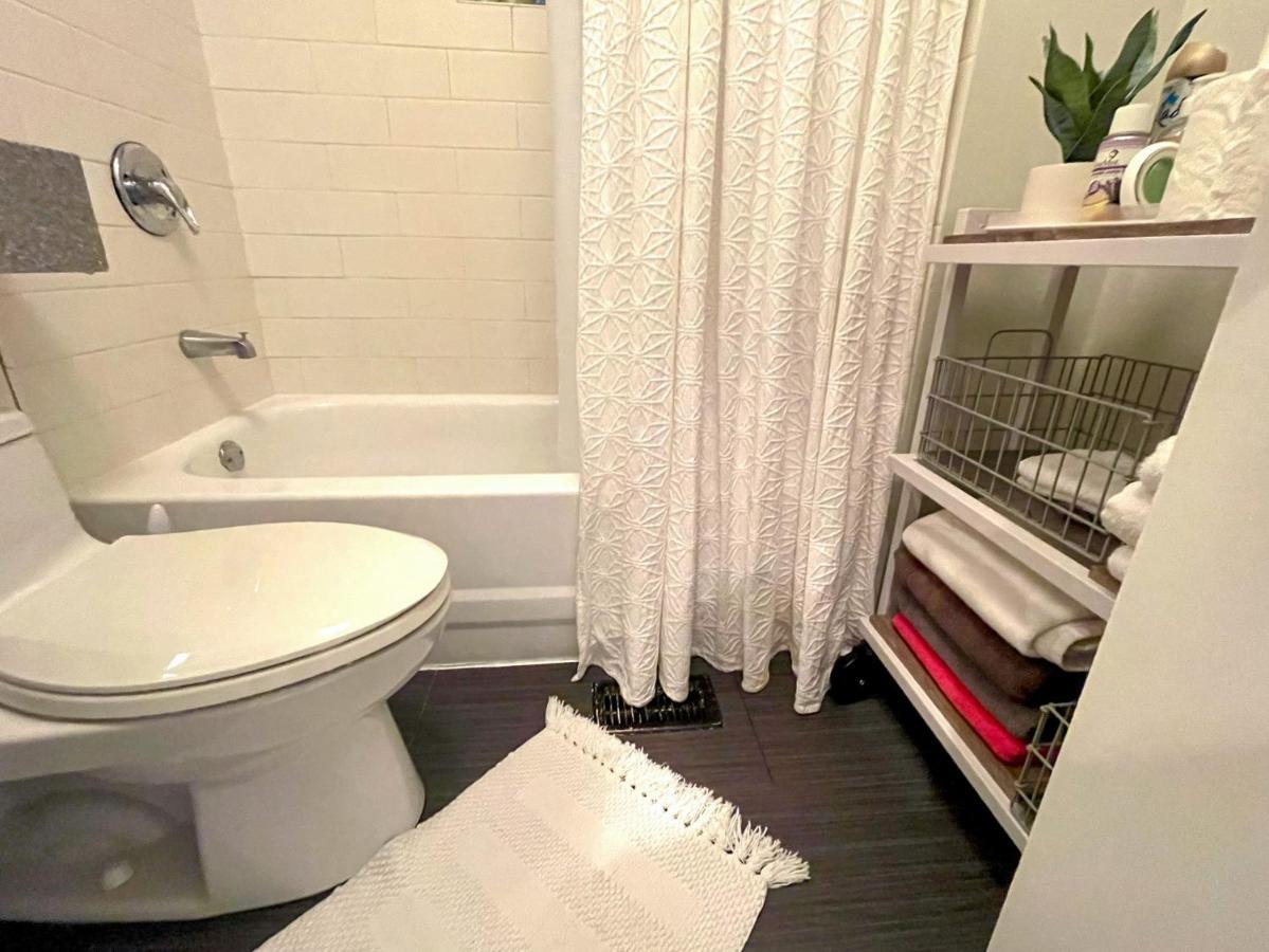 Wrigleyville Friends Unit - 5Bdrm شيكاغو المظهر الخارجي الصورة